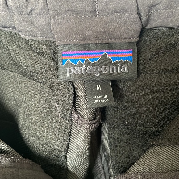 Like new Patagonia Quandary pants, size M - Picture 3 of 4